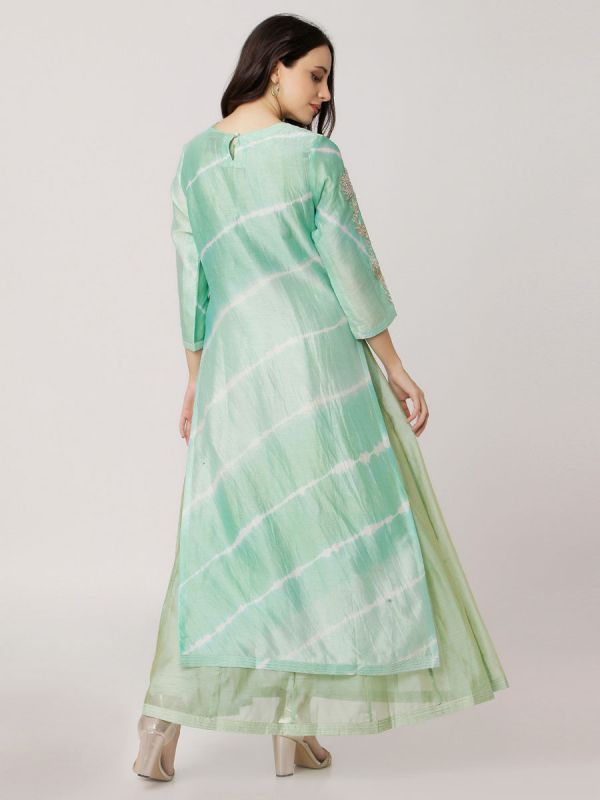 Light Green Colour Pure Chanderi Hand Embroidered Long Kurti With Plain Long Inner With Side Slits