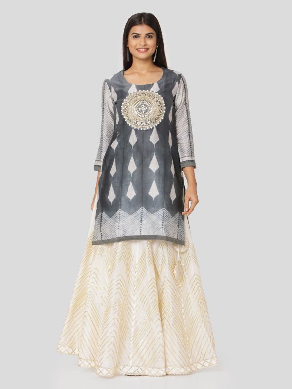 Conflict Grey Chanderi Tie & Dye Jacket Top With Hand Embroidery Work & Printed Ivory Skirt With Tassels