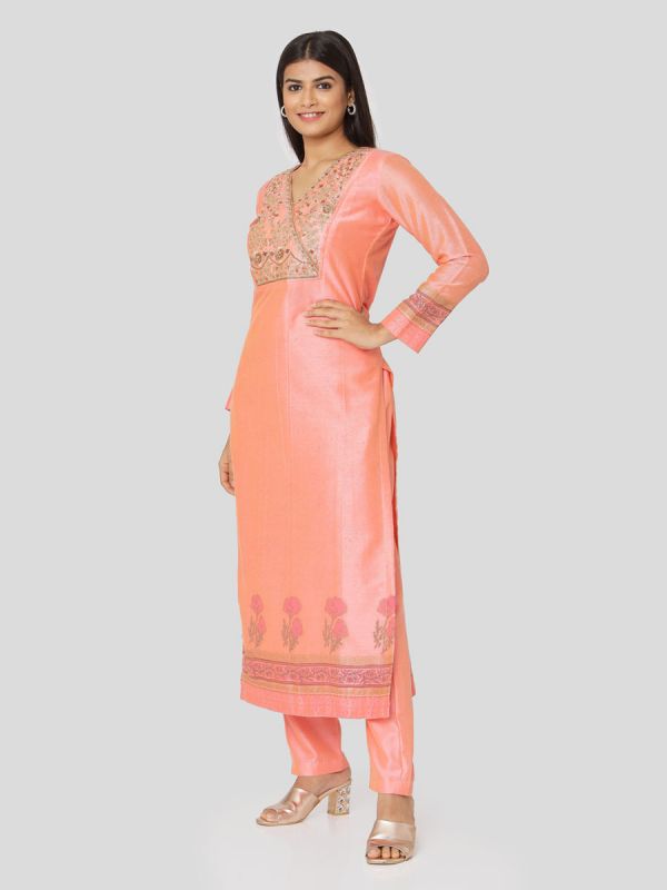 Salmon Pink Chanderi Salwar Pant Set Done Hand & Machine Emboidery Work Comes With Block Print Dupatta