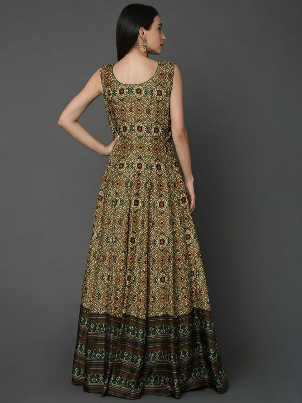 Mehendi Bandhani Print Dola Silk Fabric Salwar Suit