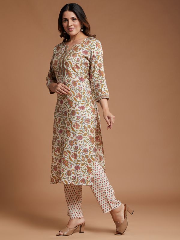 Off White Floral Printed Muslin Fabric Salwar Suit